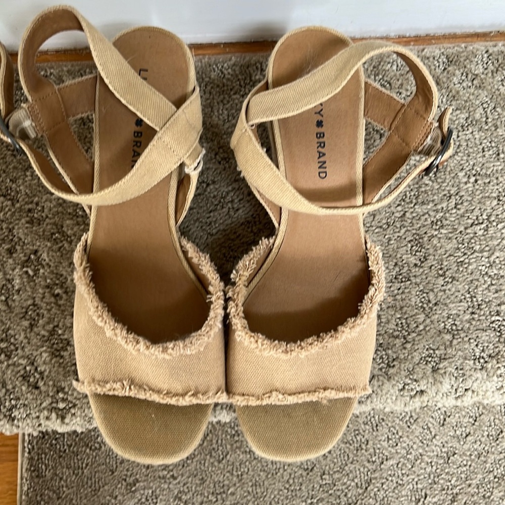 Lucky brand espadrilles size 9